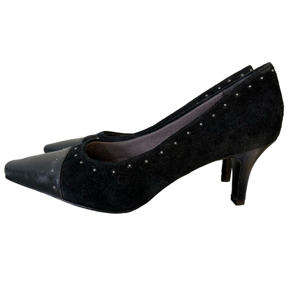 NWOT Life Stride Kitt Black Suede Leather Pointed Cap Toe Pumps Studded size 6.5